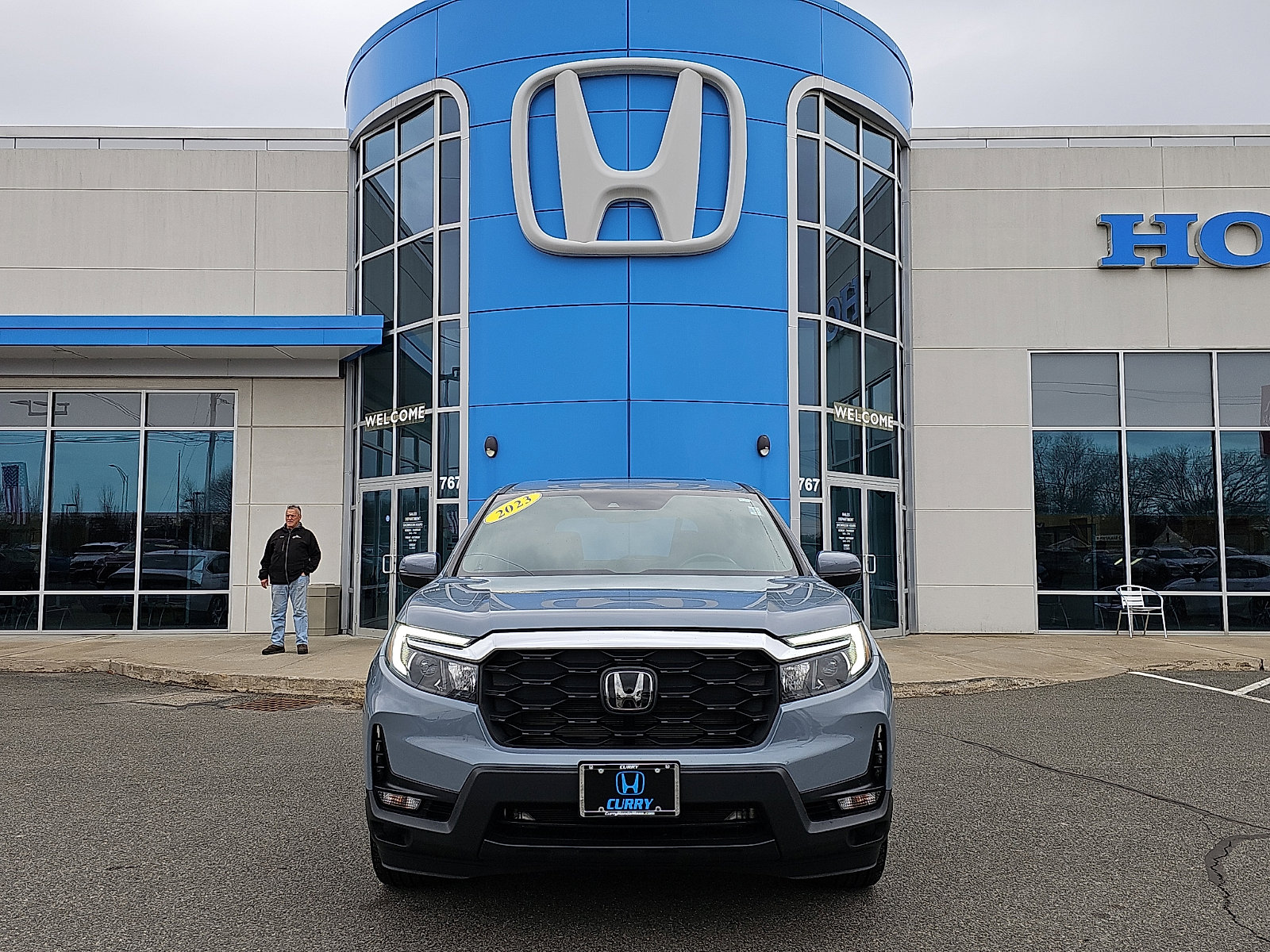 Used 2023 Honda Passport EX-L image 2