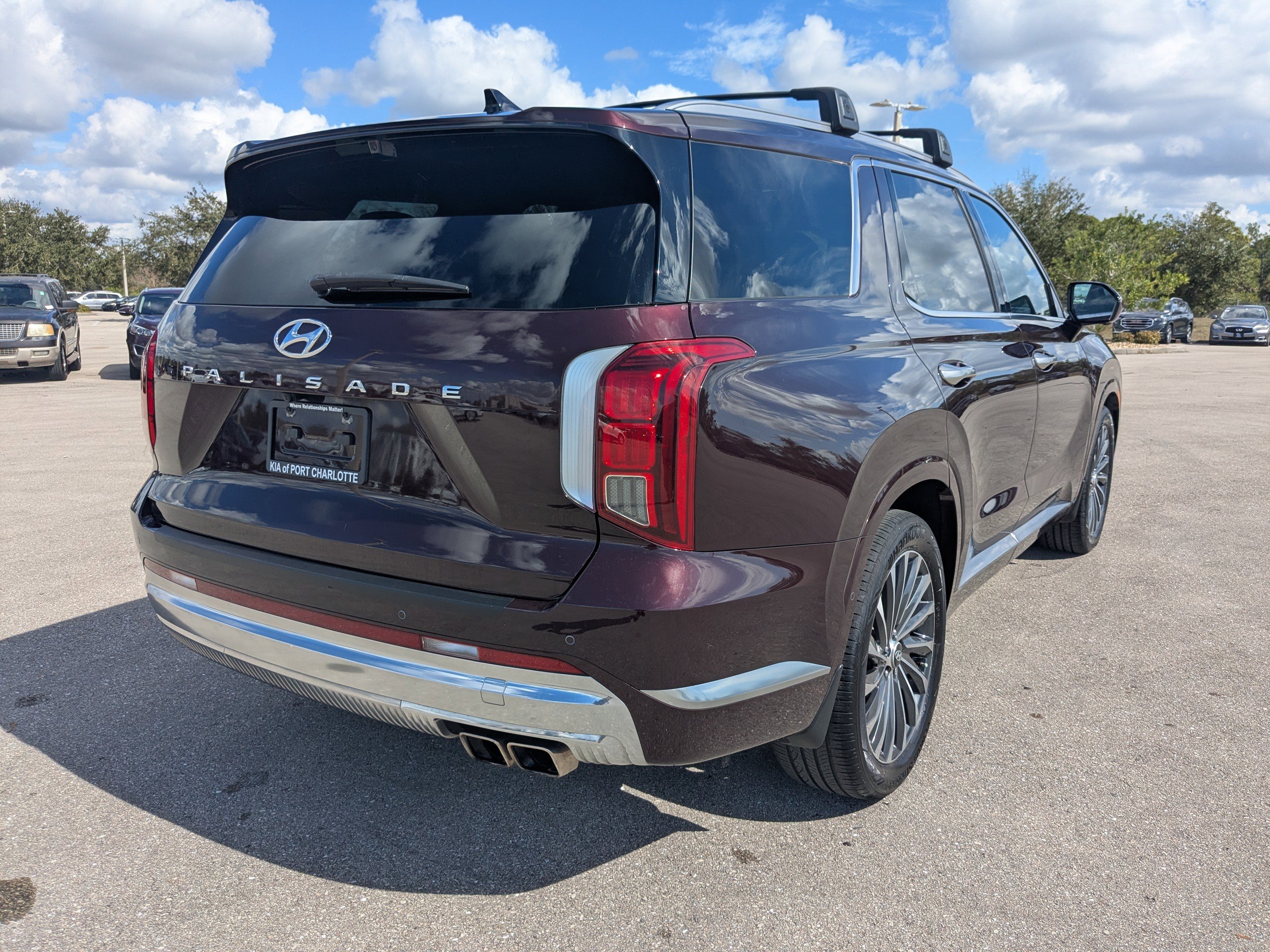 Used 2023 Hyundai Palisade Calligraphy image 5