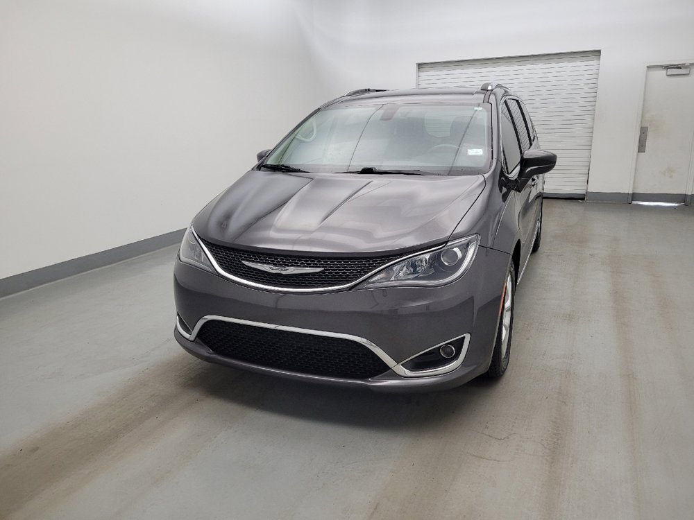 Used 2017 Chrysler Pacifica Touring-L Plus FWD image 15