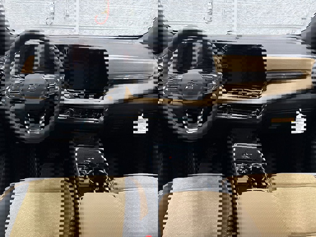 New 2026 Chevrolet Equinox ACTIV w/ Convenience Package III image 10