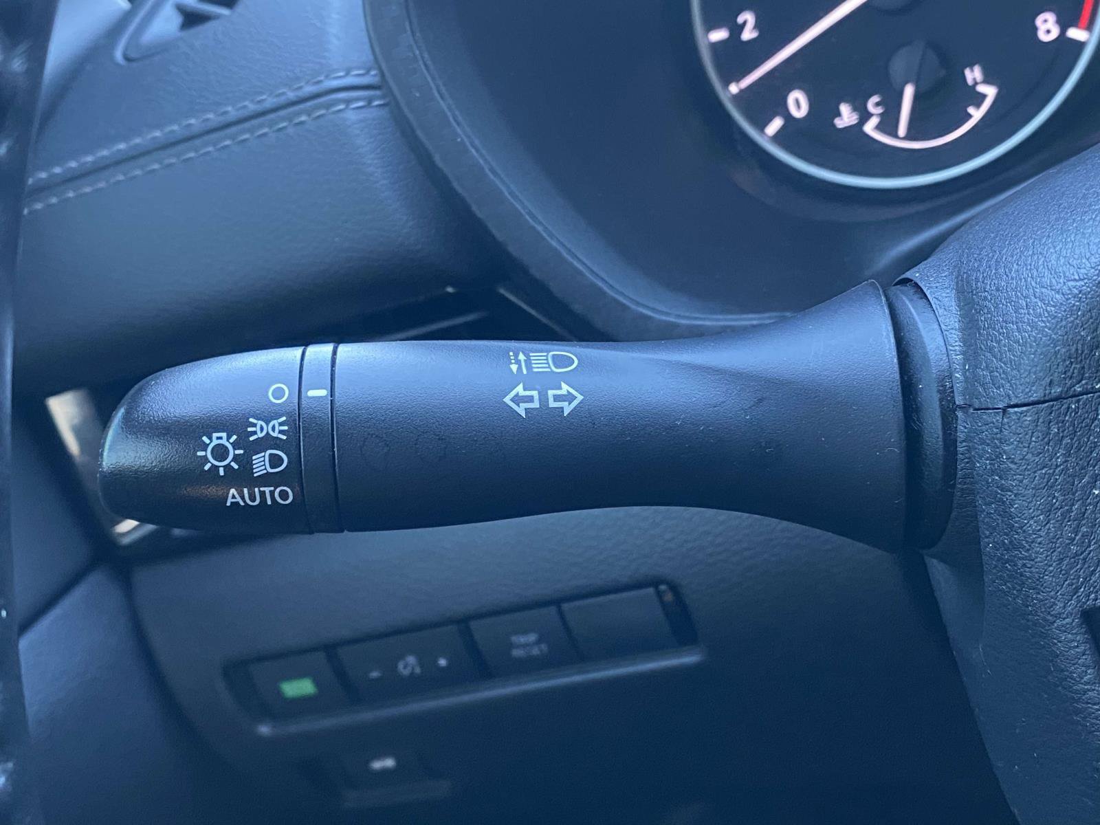 Used 2021 Nissan Sentra SV FWD image 32