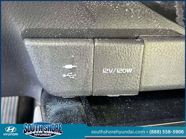 Used 2019 Toyota Camry SE image 35