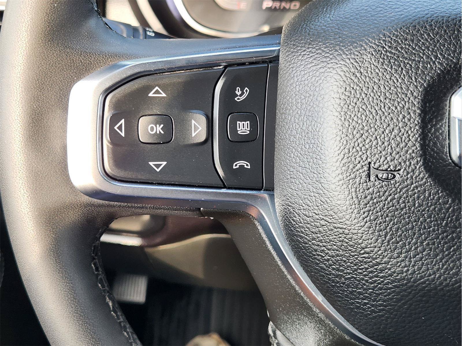 Used 2025 RAM 2500 Laramie AWD/4WD image 25
