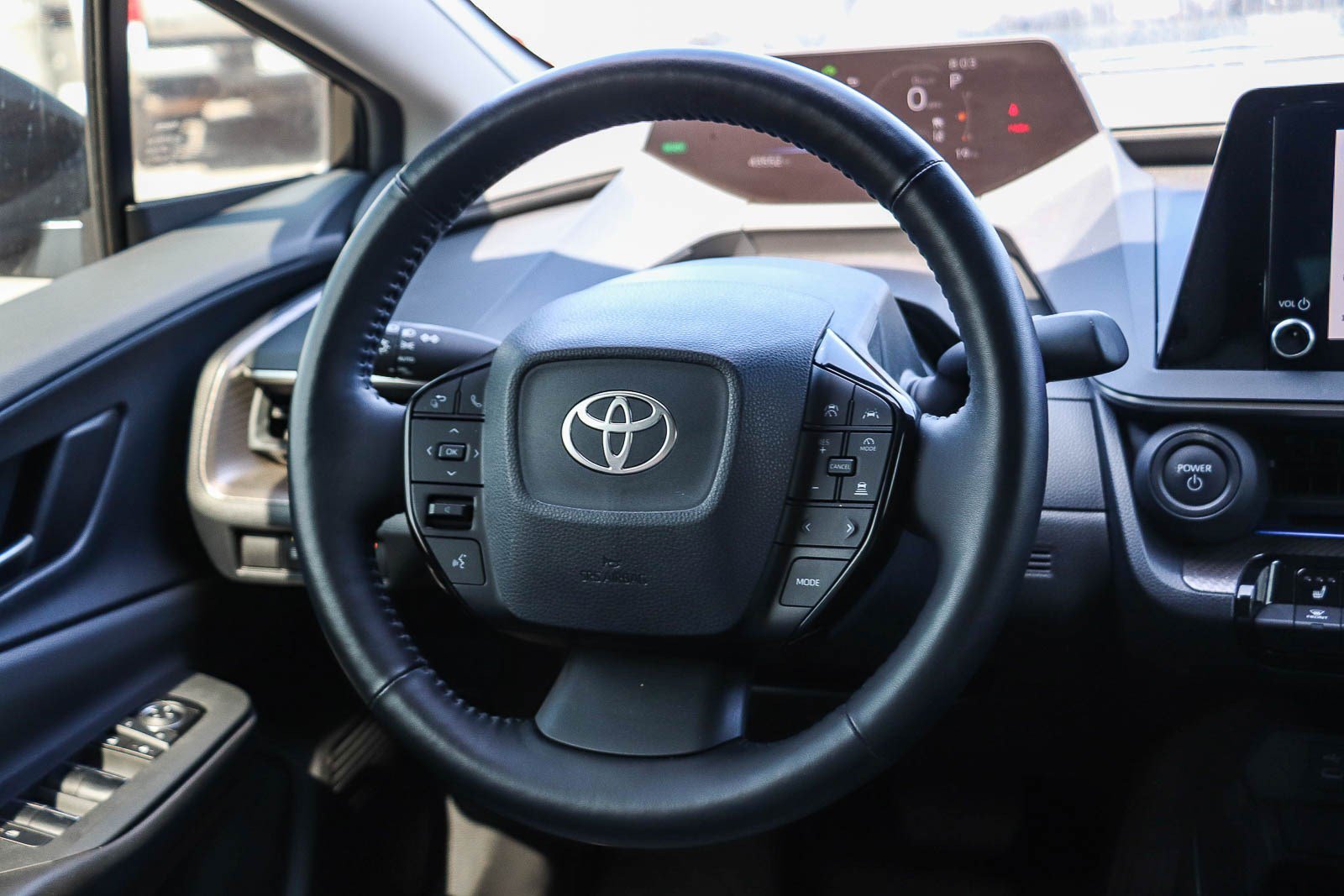 Certified 2024 Toyota Prius XLE FWD image 15