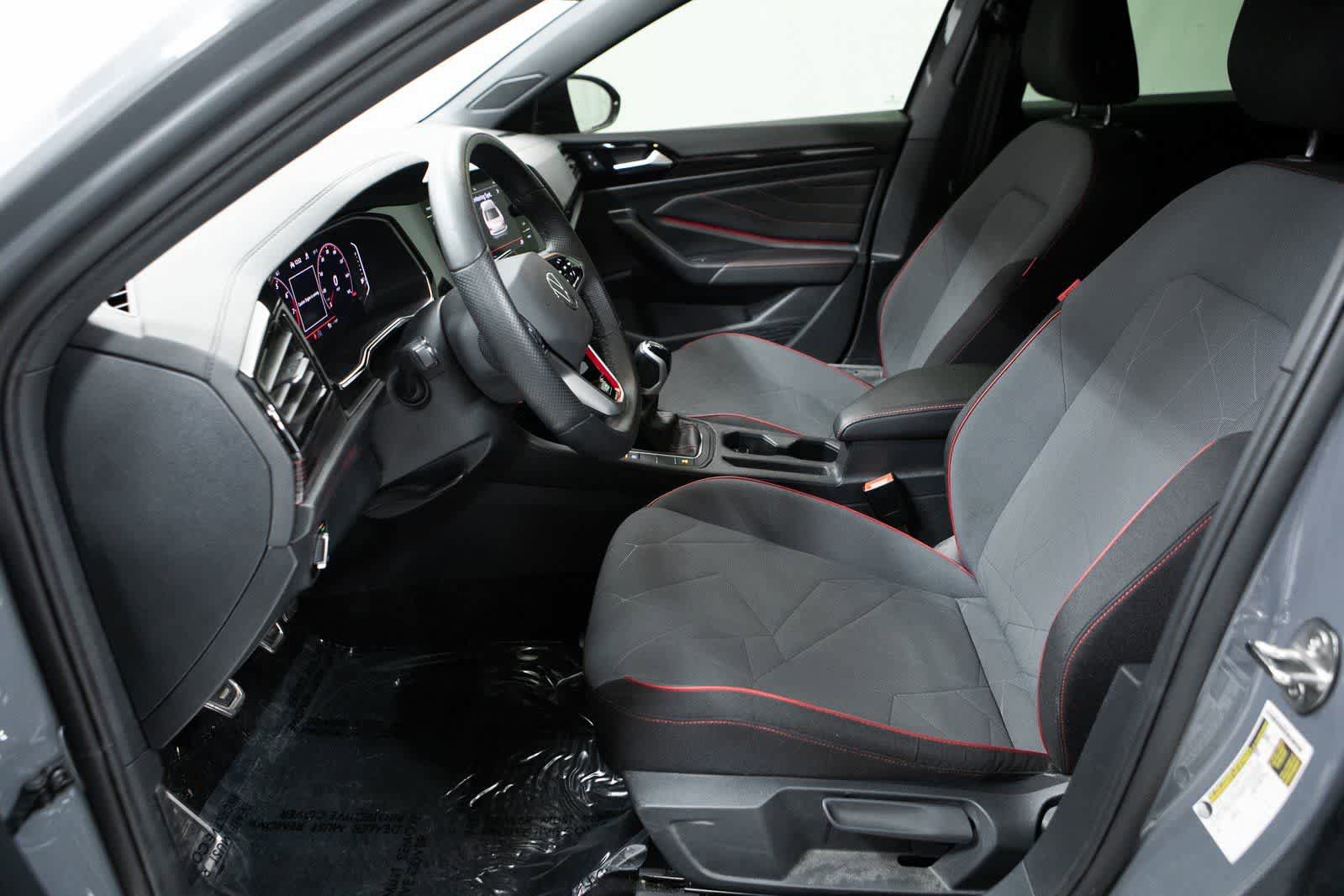 Used 2024 Volkswagen Jetta GLI 40th Anniversary Edition image 16