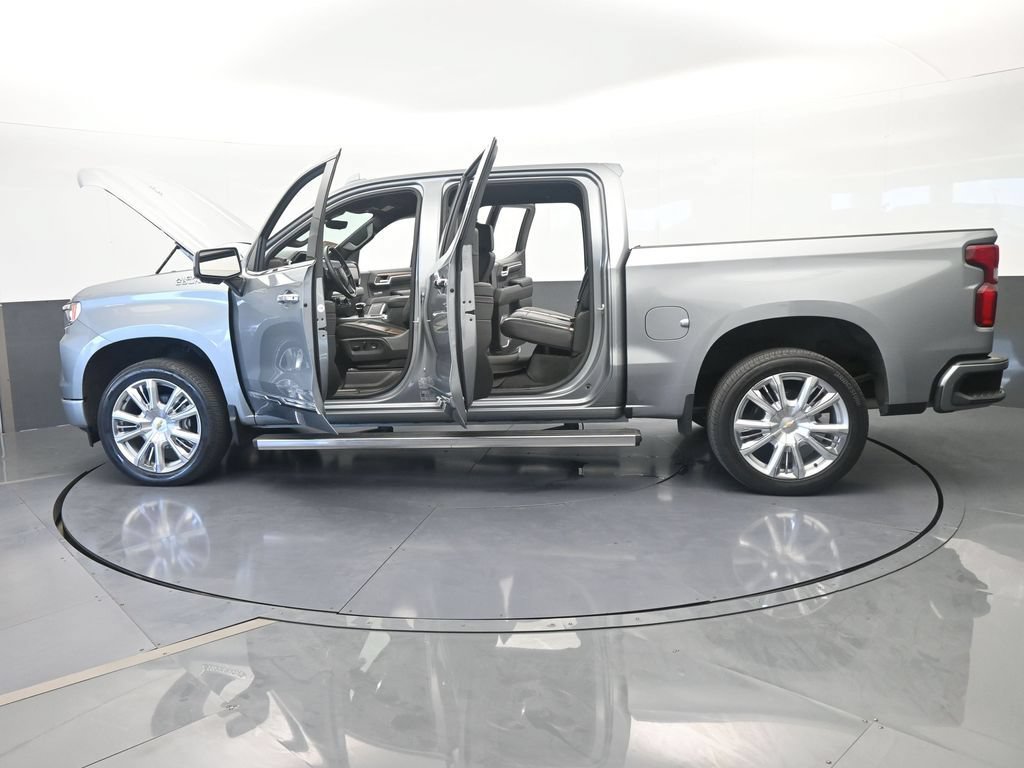 Used 2024 Chevrolet Silverado 1500 High Country w/ Technology Package AWD/4WD image 88