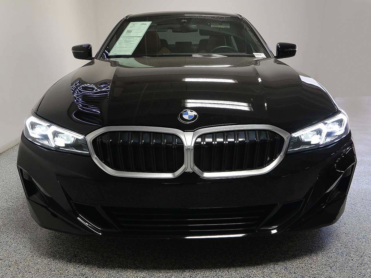 Certified 2024 BMW 330i Sedan w/ Convenience Package image 2