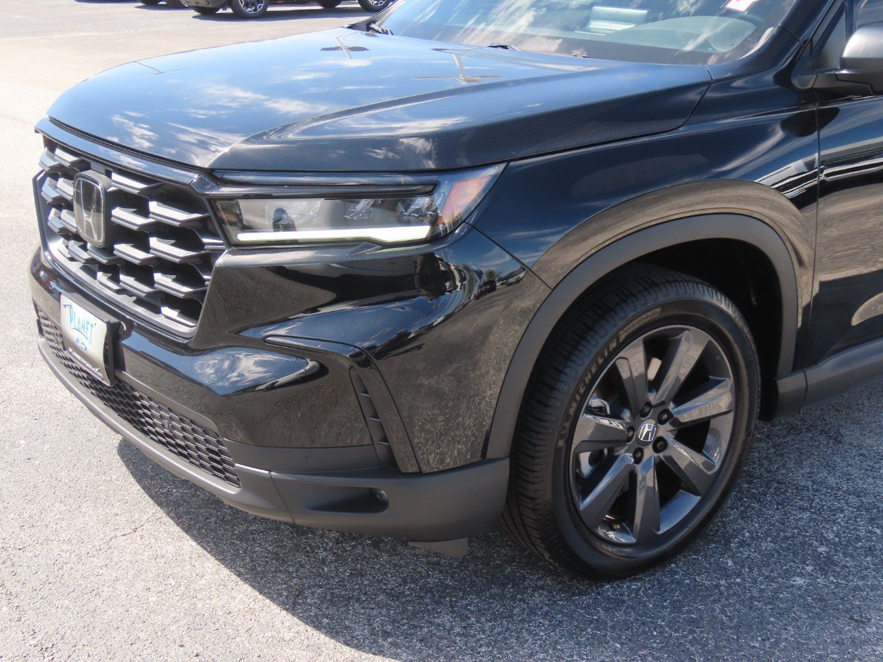 Used 2023 Honda Pilot Sport image 3