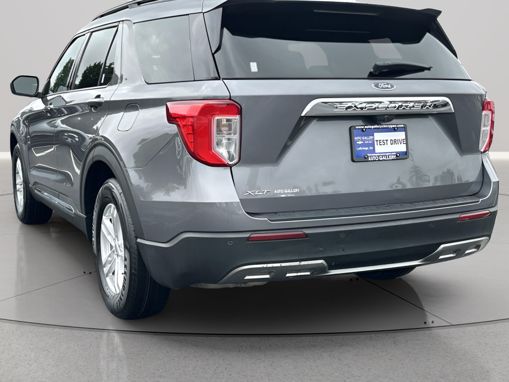 Used 2022 Ford Explorer XLT w/ Equipment Group 202A RWD image 3
