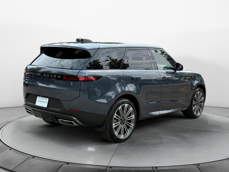 New 2026 Land Rover Range Rover Sport SE AWD/4WD image 7