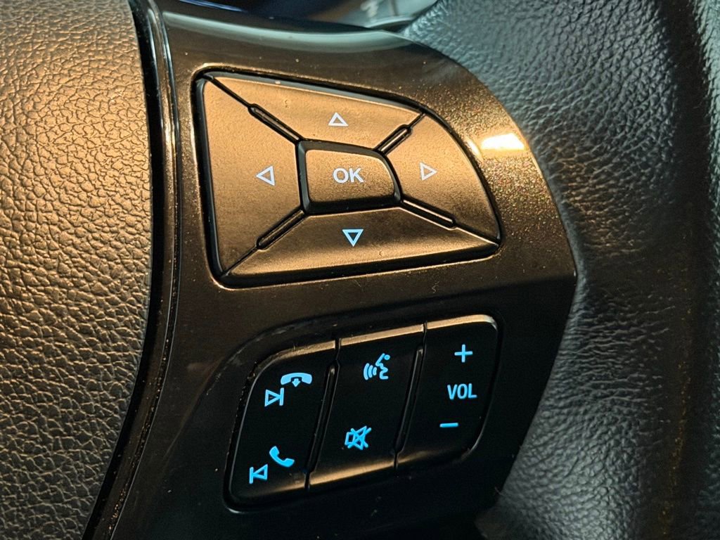 Used 2017 Ford Explorer XLT w/ Equipment Group 202A AWD/4WD image 39