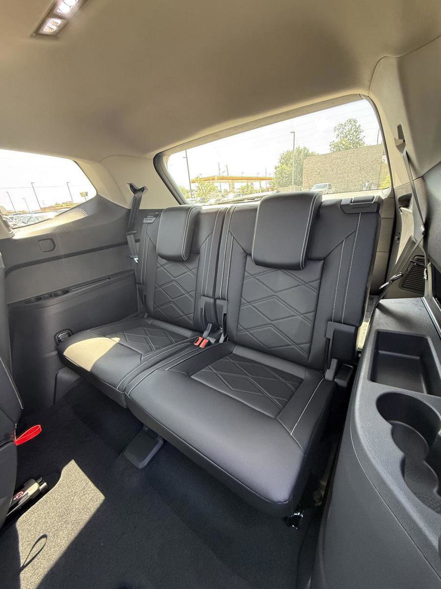 New 2026 Volkswagen Atlas SE image 18