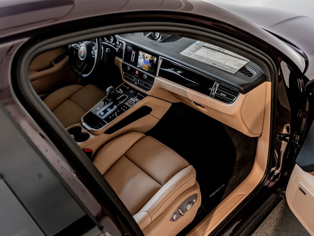 New 2026 Porsche Macan image 30