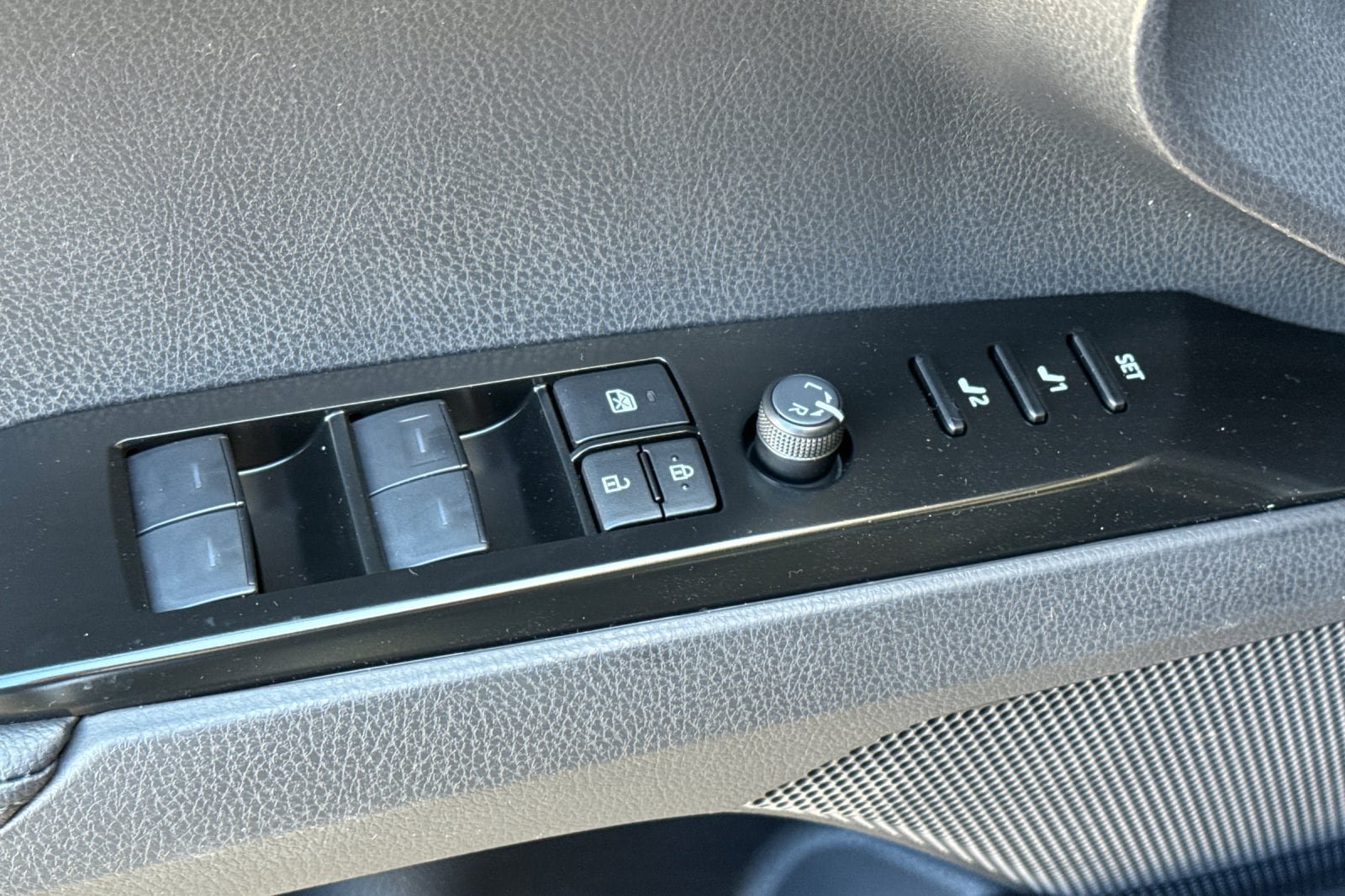 New 2026 Toyota Camry XSE AWD/4WD image 11