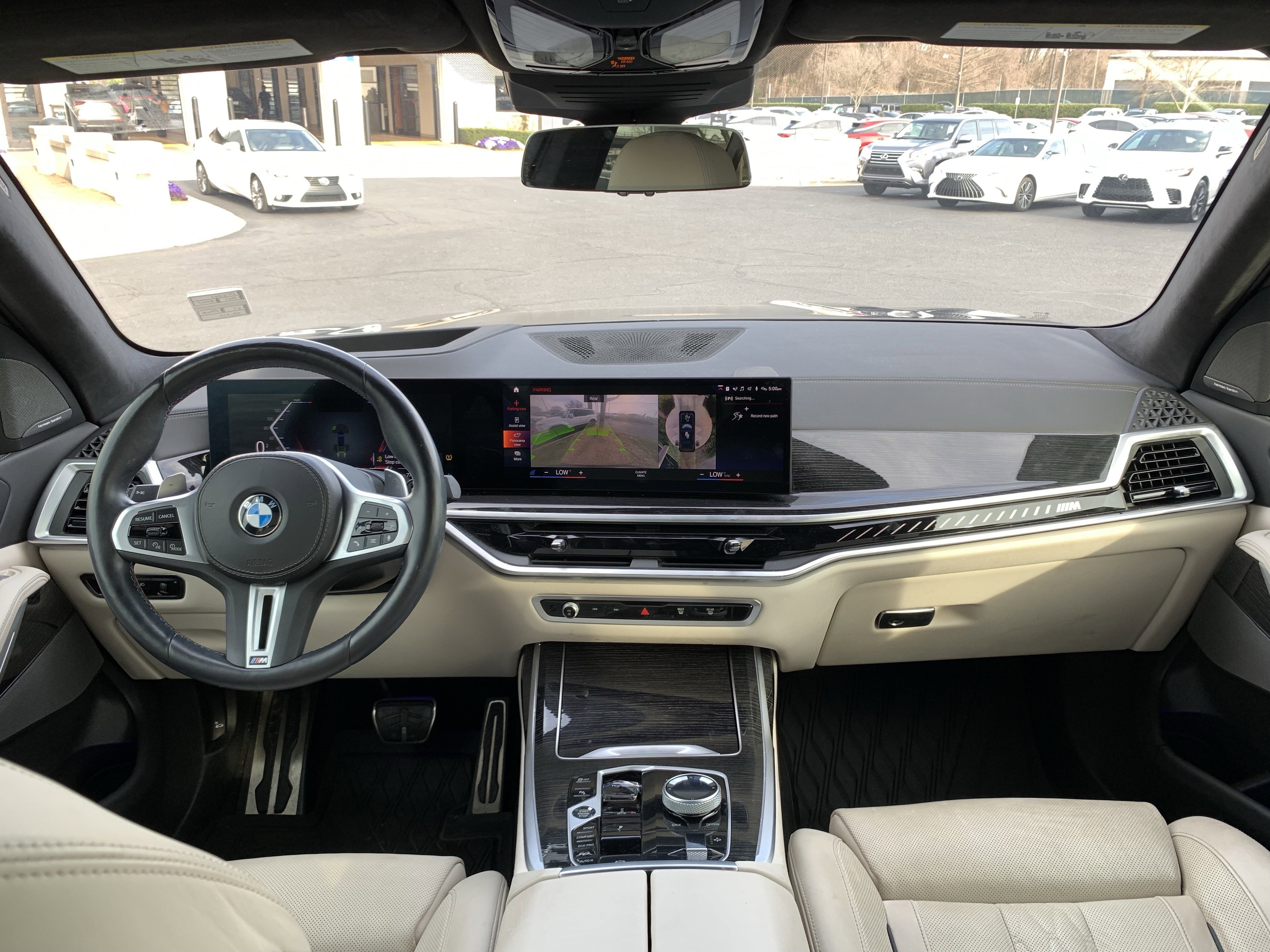 Used 2023 BMW X7 M60i w/ Executive Package image 30