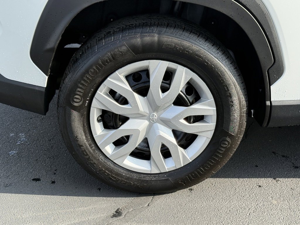 Certified 2025 Toyota Corolla Cross L image 14