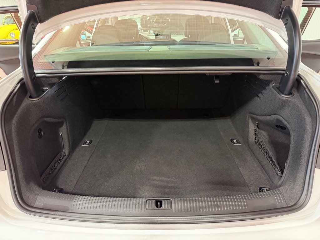 Used 2017 Audi A4 2.0T Premium Plus w/ Premium Plus Package image 33