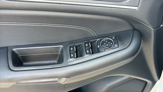 Used 2023 Ford Edge Titanium AWD/4WD image 11