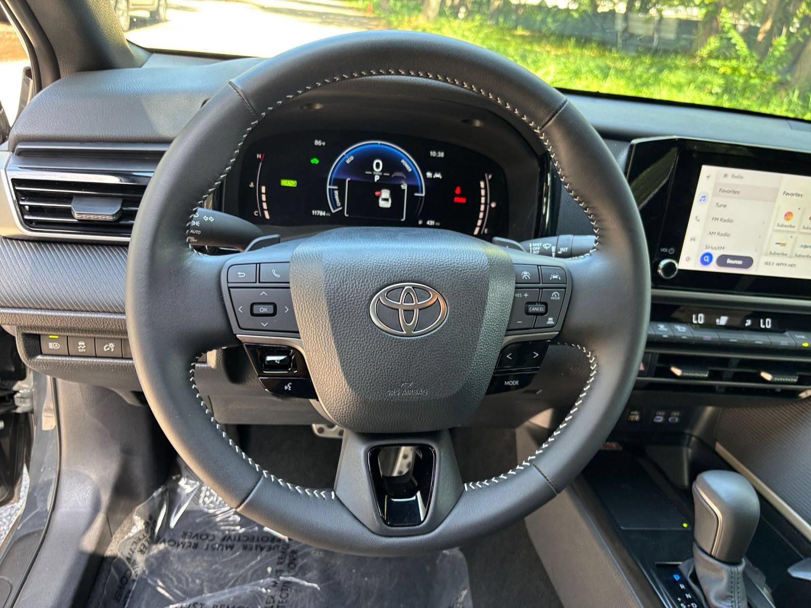 Used 2026 Toyota Camry SE FWD image 27