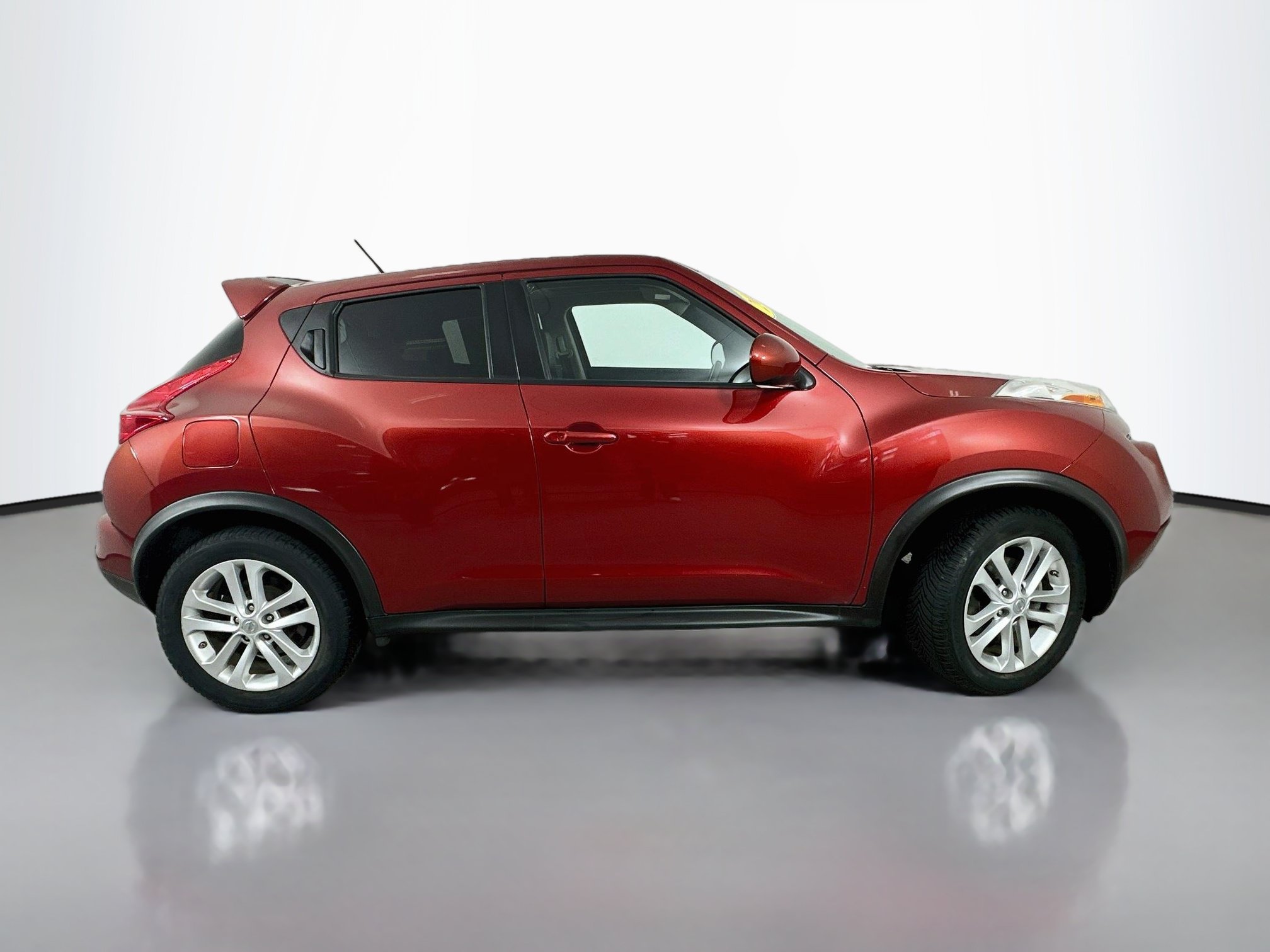 Used 2011 Nissan Juke SL FWD image 8