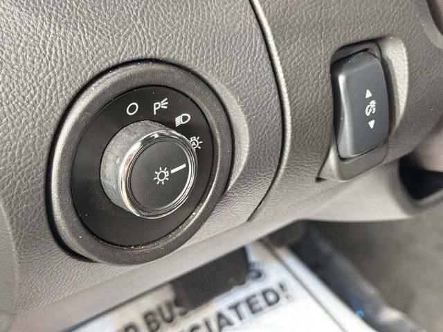 Used 2018 Ford Taurus Limited AWD/4WD image 10