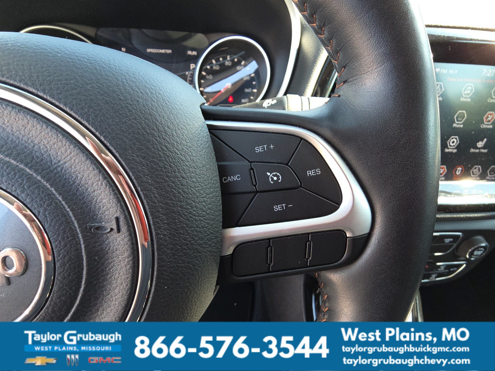 Used 2019 Jeep Compass Limited AWD/4WD image 19
