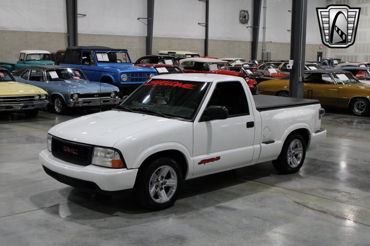 Used 2003 GMC Sonoma SLS w/ SLS Preferred Equipment Group image 14