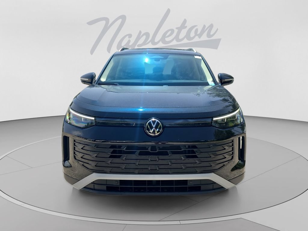Used 2025 Volkswagen Tiguan S FWD image 2