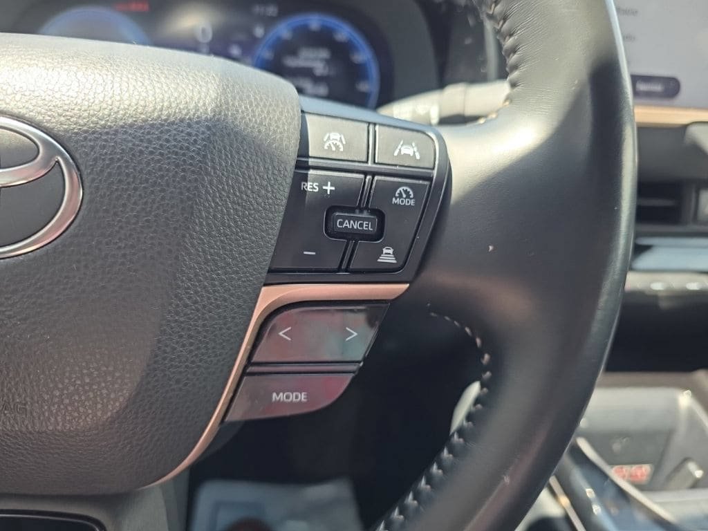 Used 2024 Toyota Crown AWD/4WD image 20