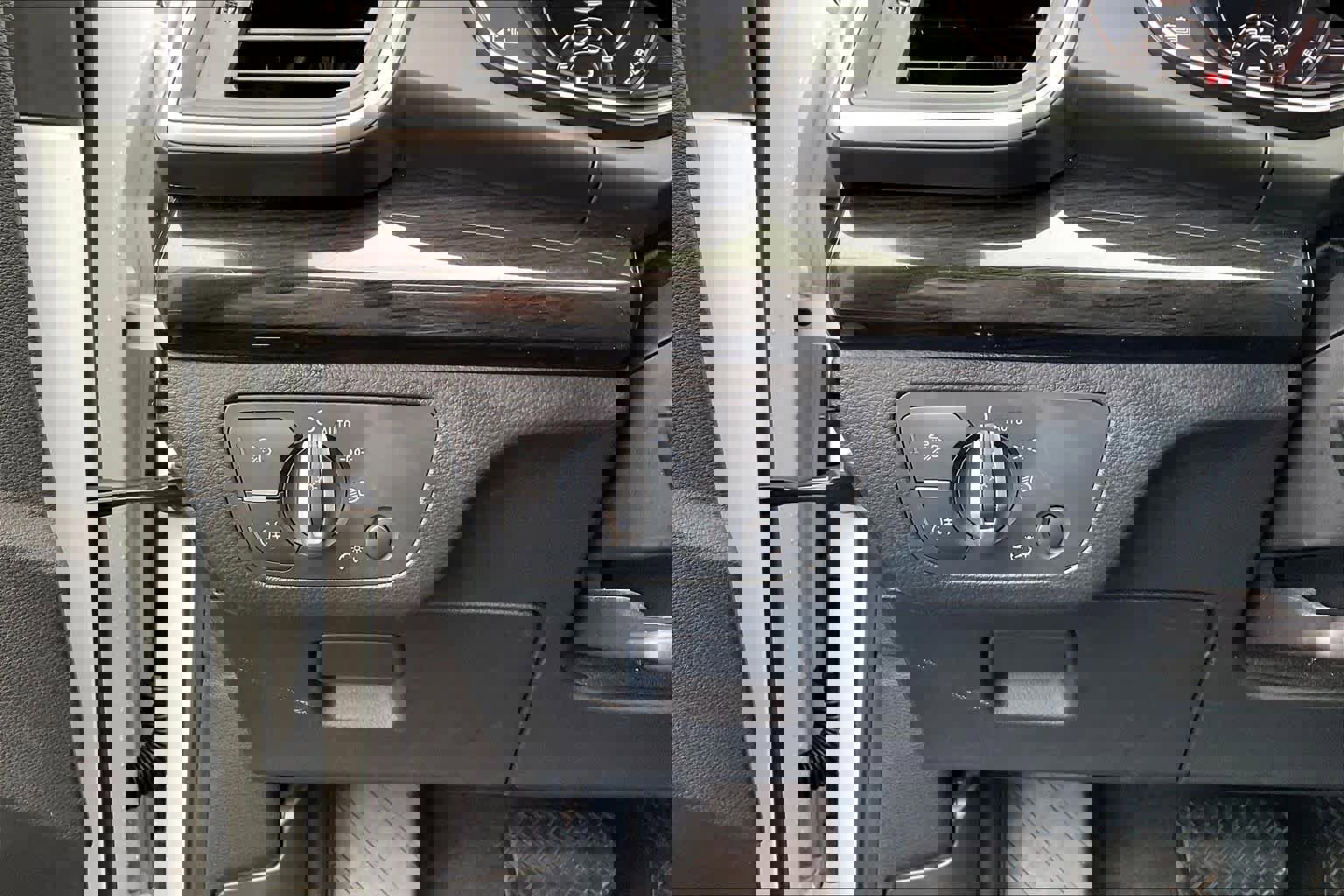 Used 2020 Audi Q5 e Premium Plus w/ Premium Plus Package image 39