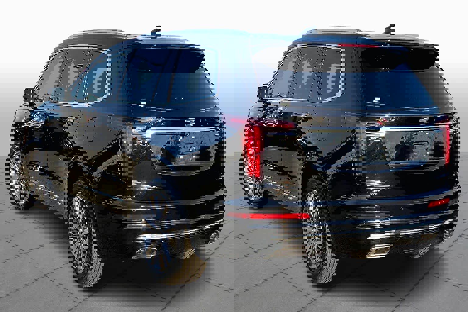 Used 2025 Cadillac XT6 Premium Luxury w/ Technology Package image 12