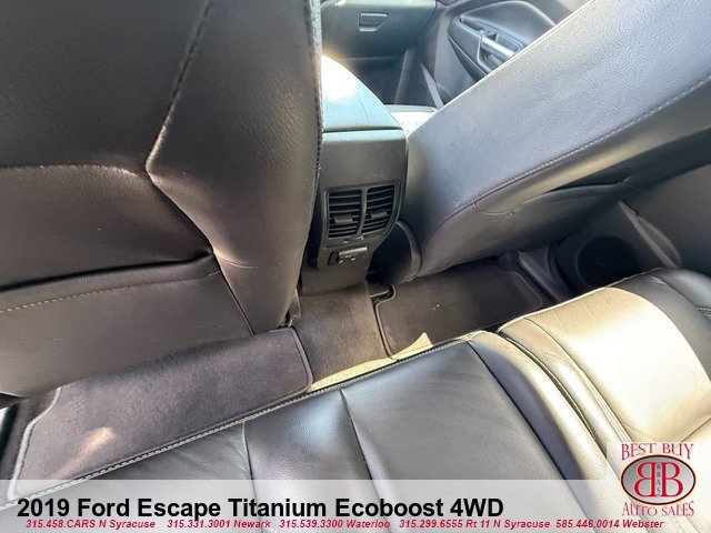 Used 2019 Ford Escape Titanium AWD/4WD image 14