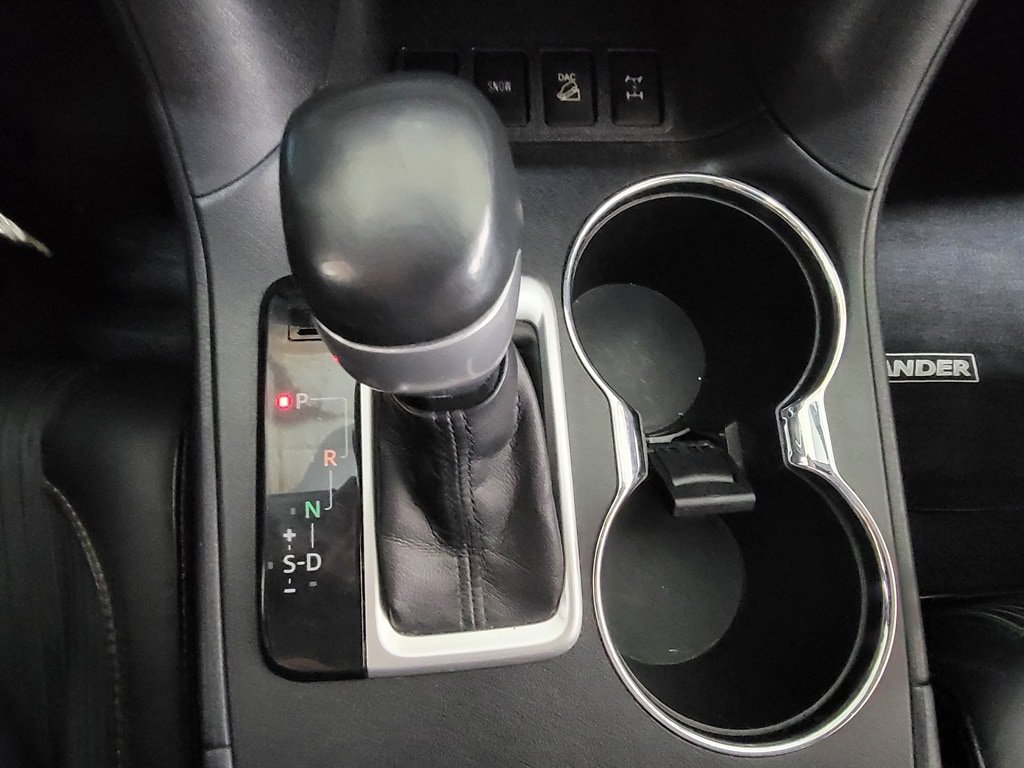 Used 2015 Toyota Highlander Plus AWD/4WD image 18