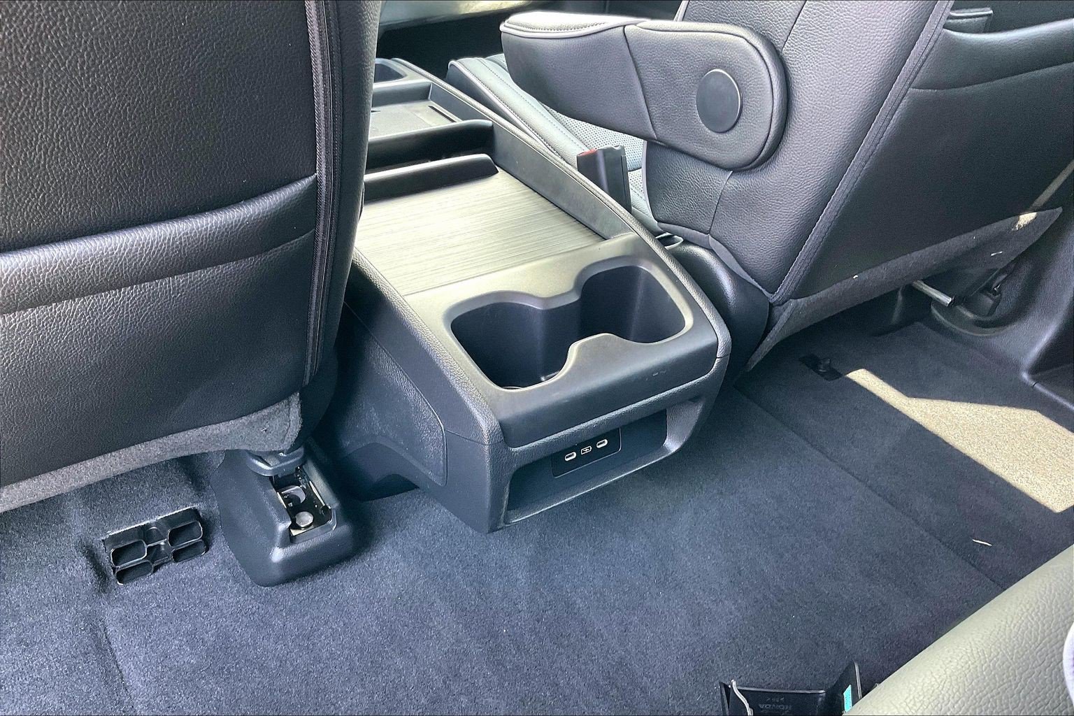 Used 2026 Honda Odyssey Elite image 40
