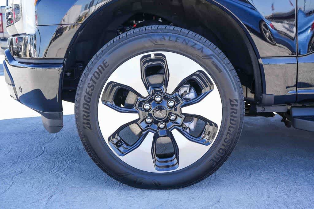 Used 2025 Ford F150 Lightning Platinum AWD/4WD image 11
