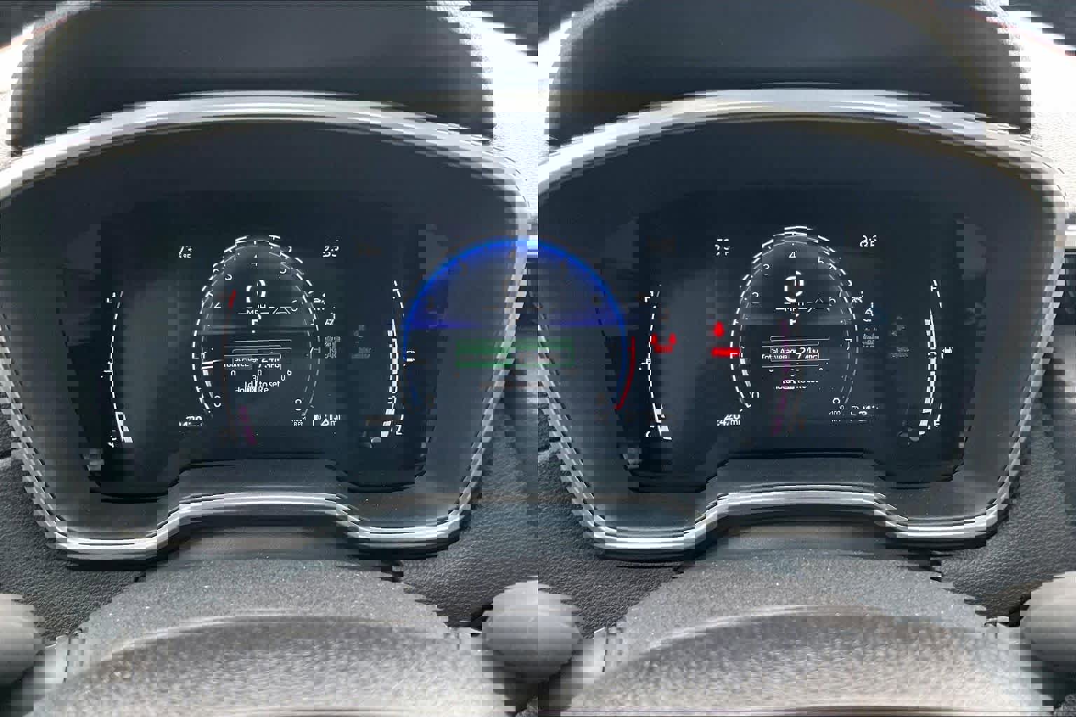 Used 2025 Toyota Corolla Cross XLE w/ Convenience Package image 23