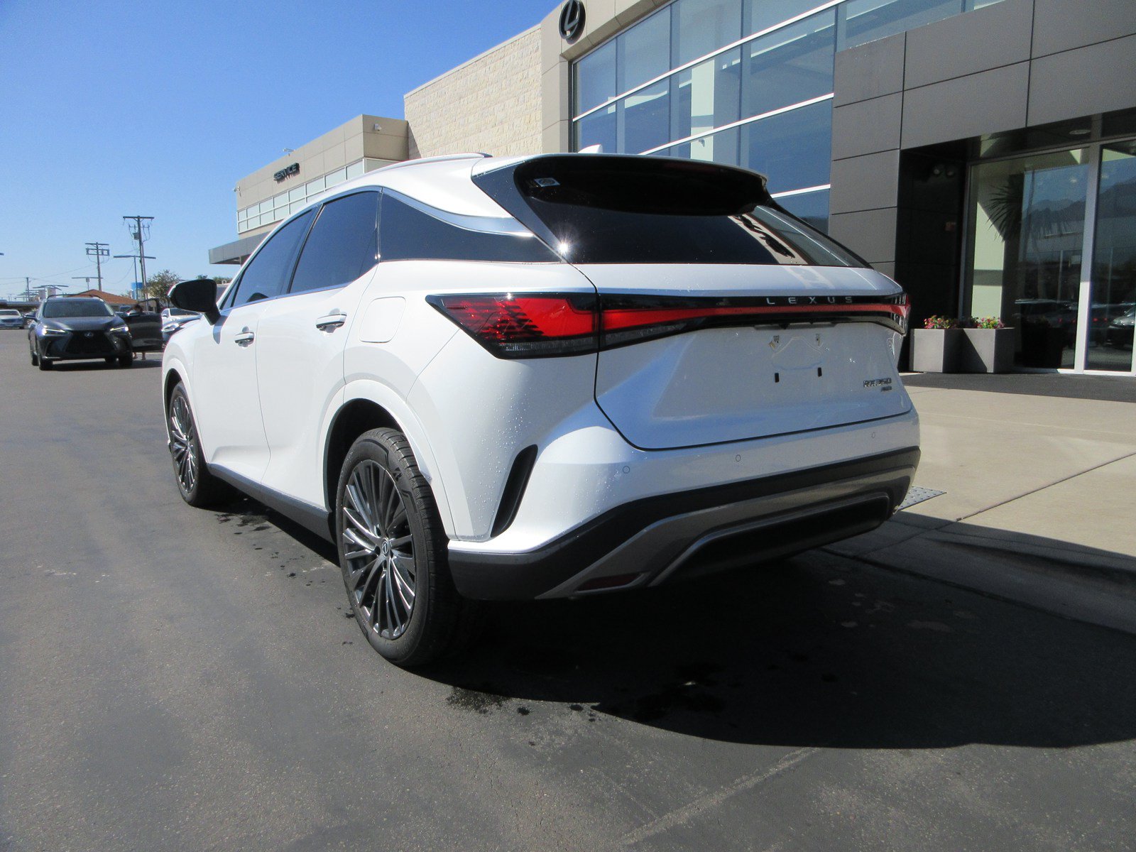 Used 2023 Lexus RX 350 AWD w/ Cold Area Package image 5
