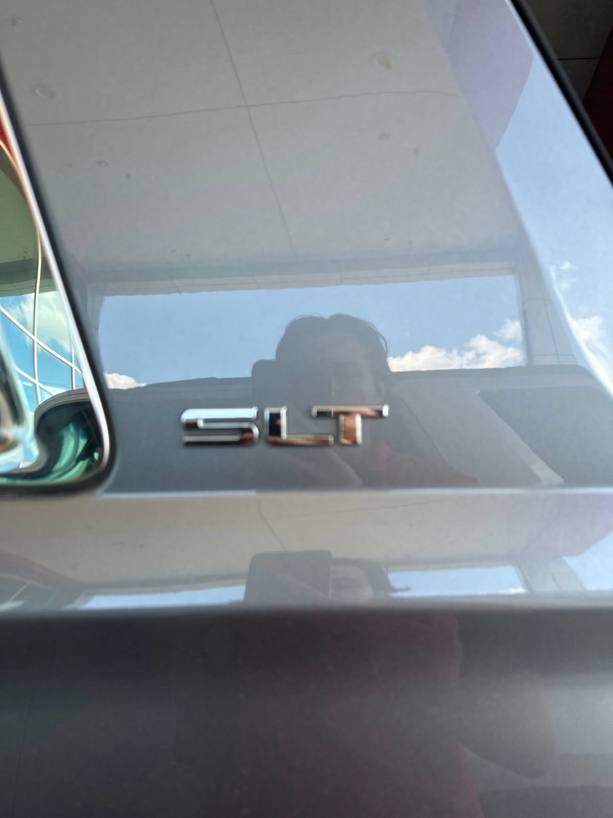 Used 2018 GMC Yukon SLT w/ Premium Edition RWD image 8