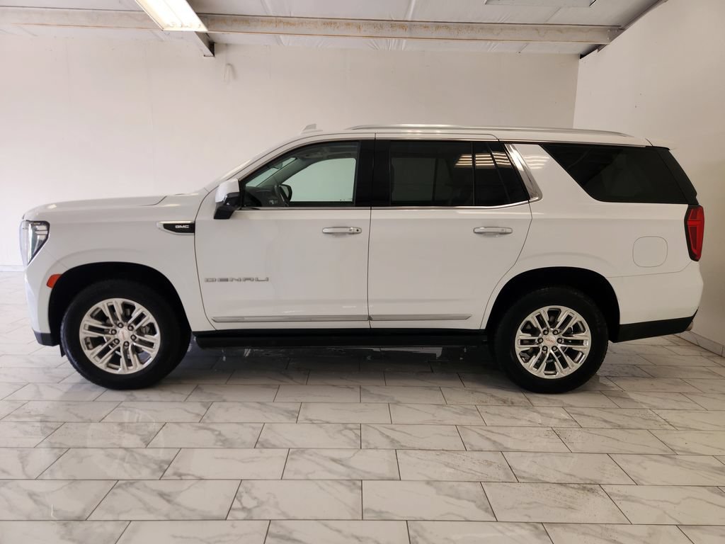Used 2021 GMC Yukon Denali w/ Denali Premium Package AWD/4WD image 4