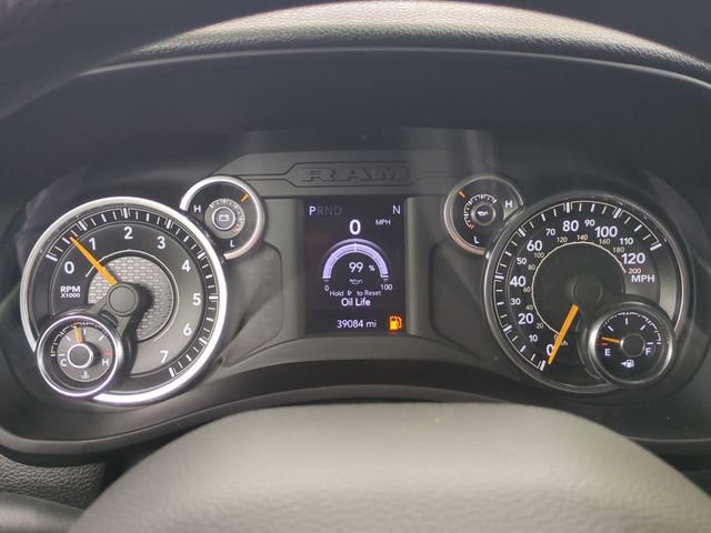 Used 2022 RAM 5500 Tradesman w/ Chrome Appearance Group image 13