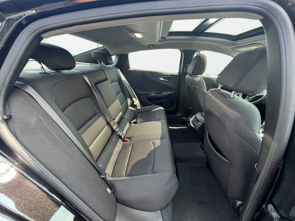 Used 2024 Chevrolet Malibu LT FWD image 25