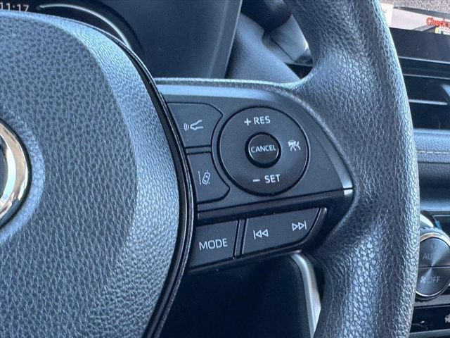 Used 2023 Toyota RAV4 XLE AWD/4WD image 18