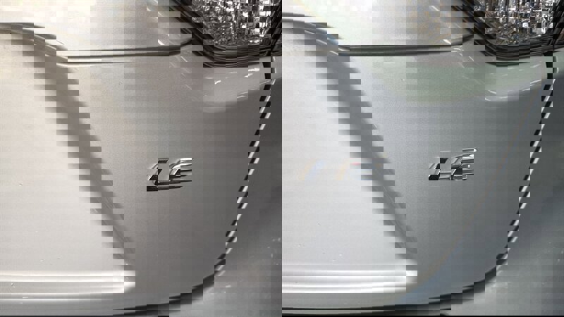 Used 2023 Toyota Corolla LE image 29