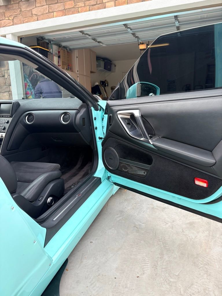 Used 2009 Nissan GT-R Premium image 12