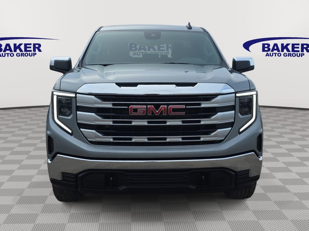 New 2026 GMC Sierra 1500 SLE image 2