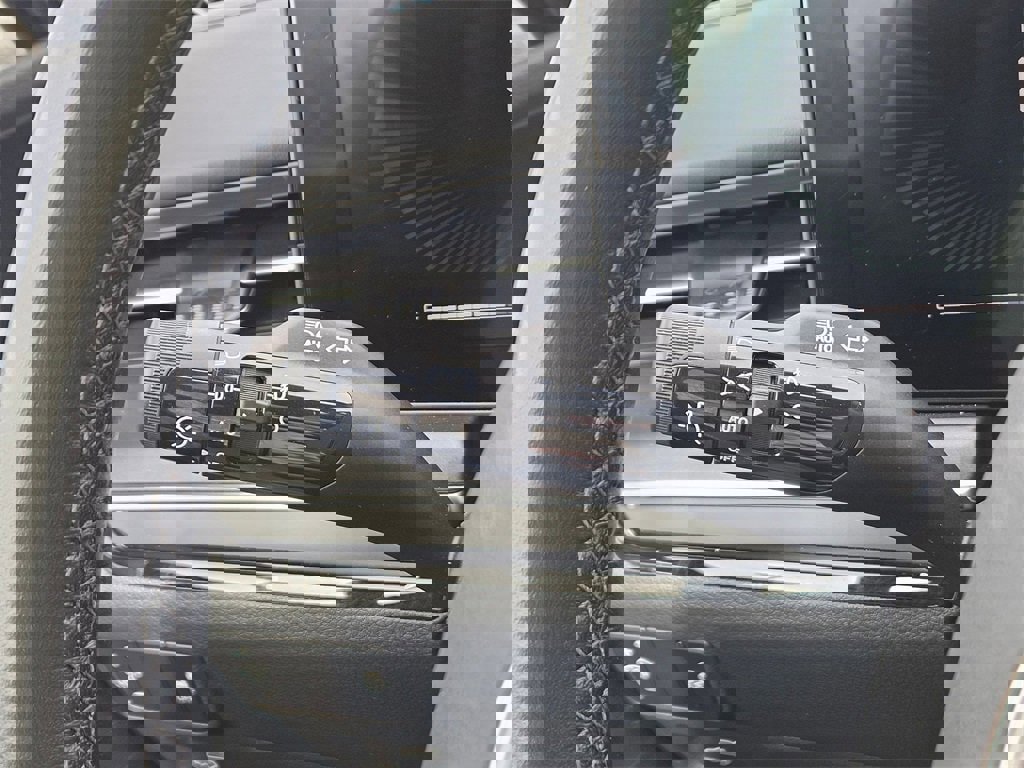 Used 2025 Kia K5 GT image 26