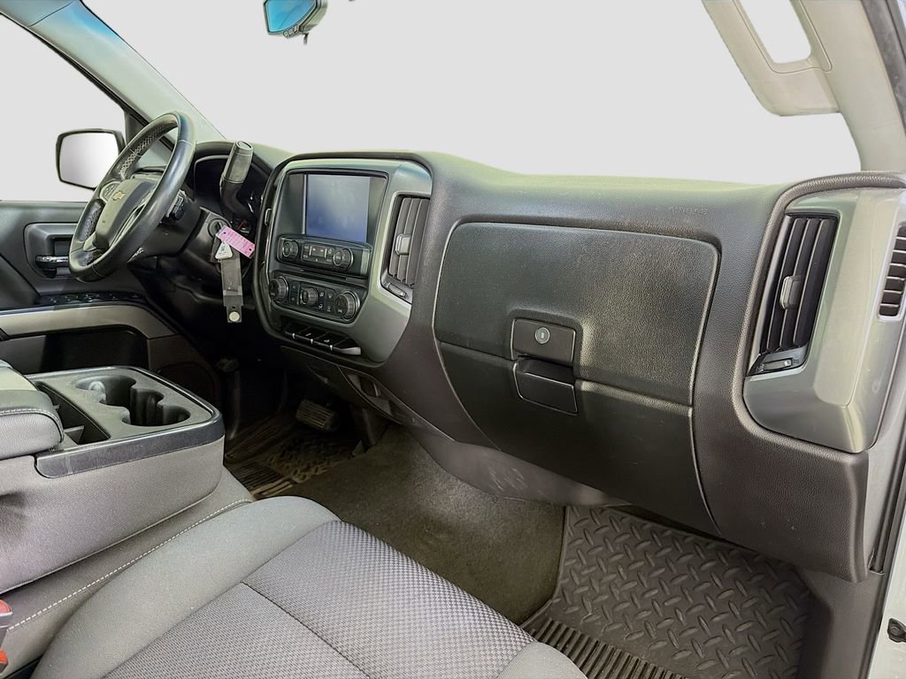 Used 2018 Chevrolet Silverado 1500 LT w/ Texas Edition image 28