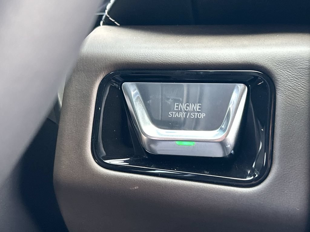 New 2026 GMC Yukon Denali Ultimate AWD/4WD image 17