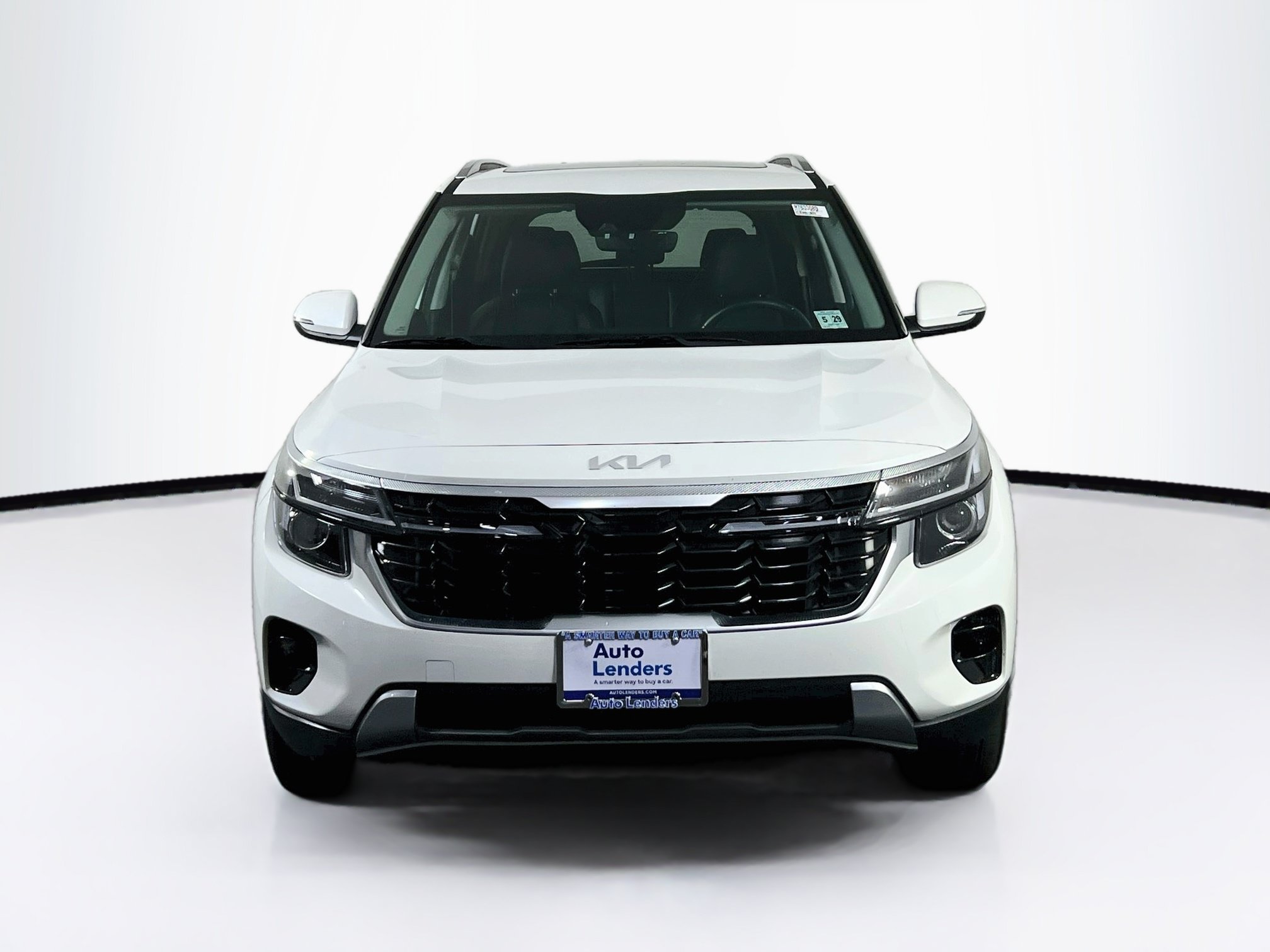 Used 2024 Kia Seltos EX AWD/4WD image 2