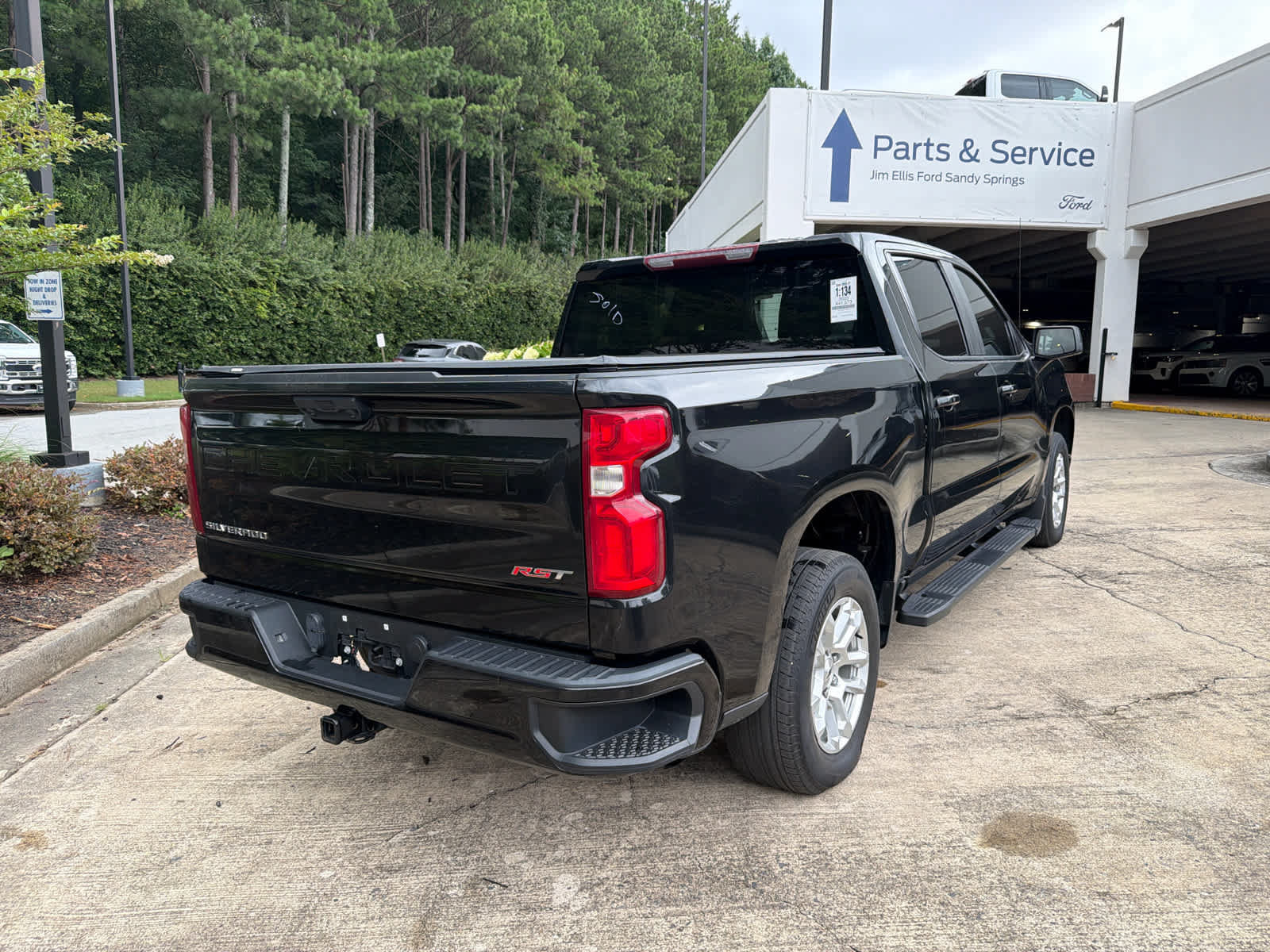 Used 2023 Chevrolet Silverado 1500 RST RWD image 4